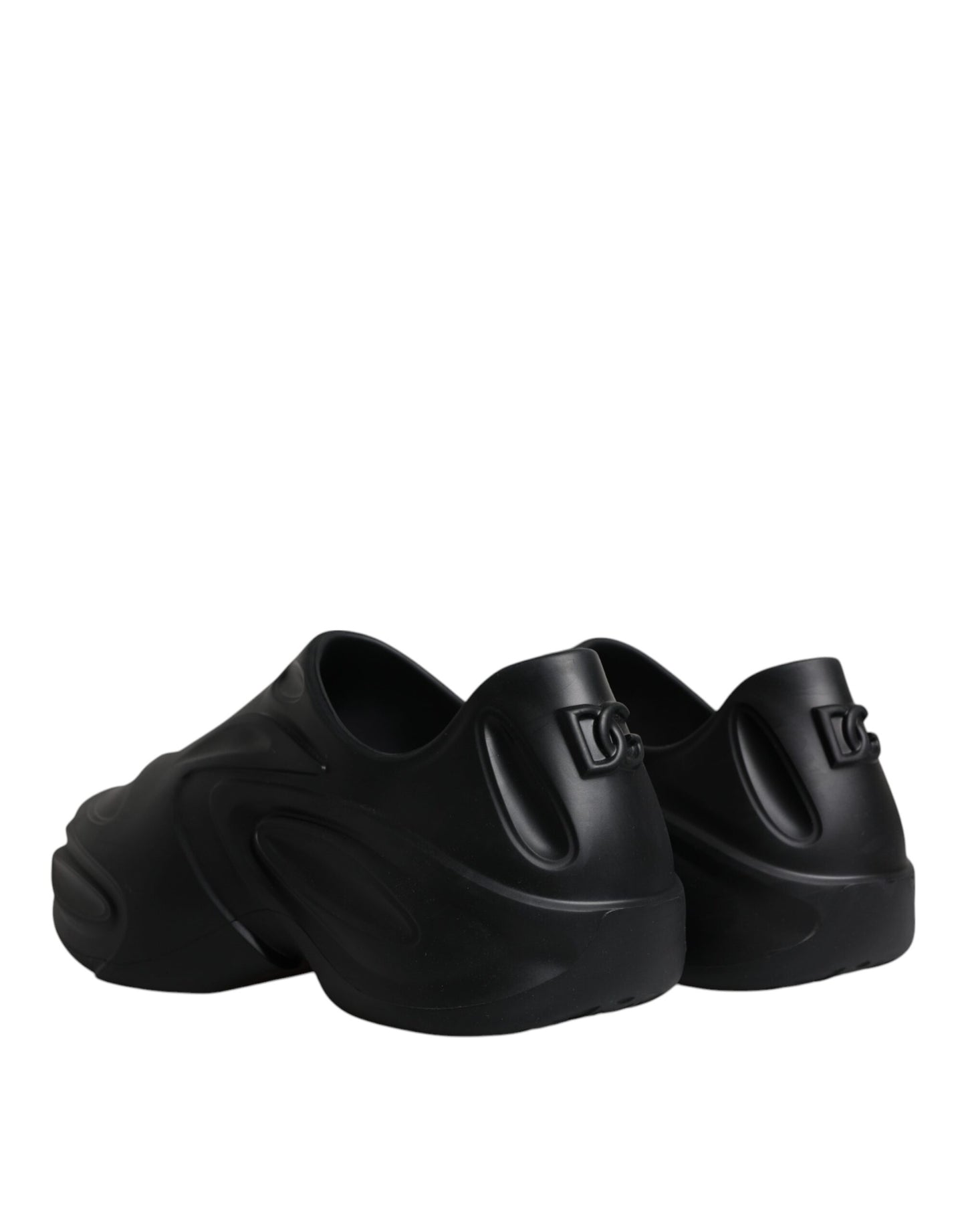 Schwarze folierte Gummi-Spielzeug-Low-Top-Sneakers