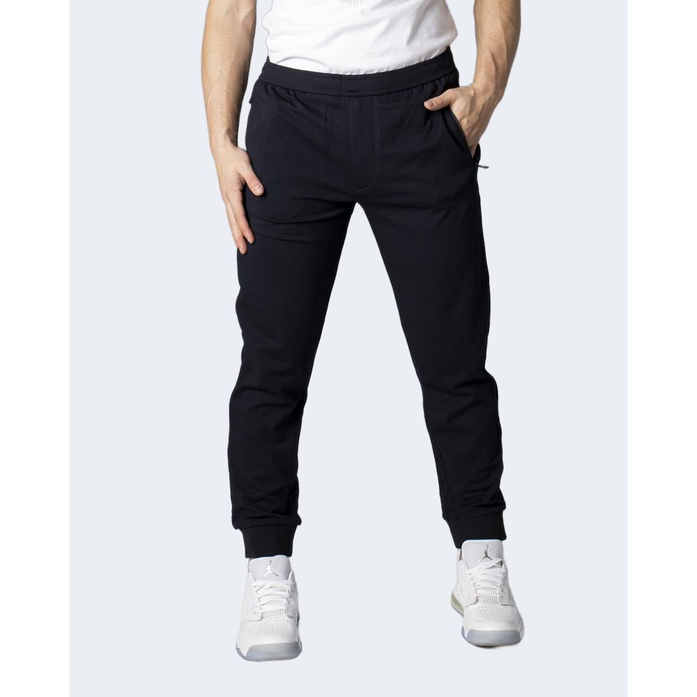 Blaue Viskosejeans und -hose