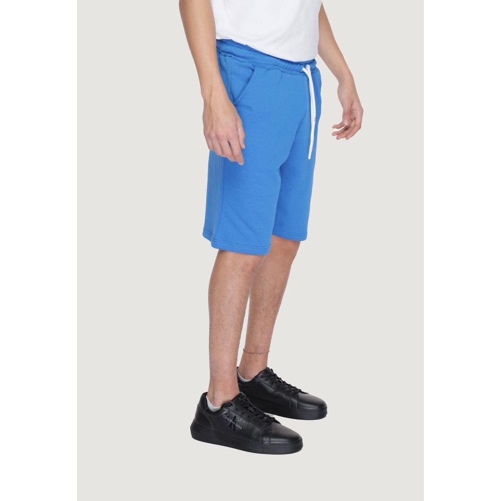 Blaue Baumwollshorts