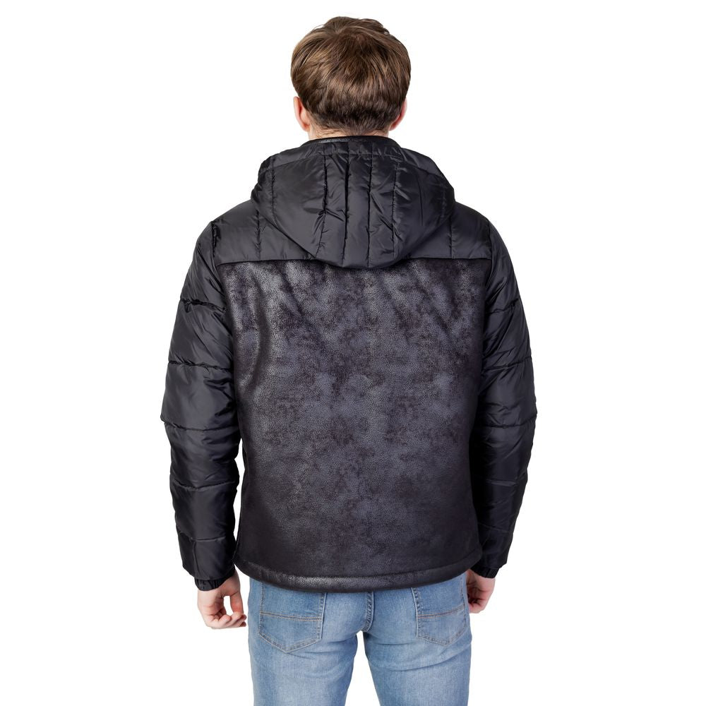 Schwarze Polyesterjacke