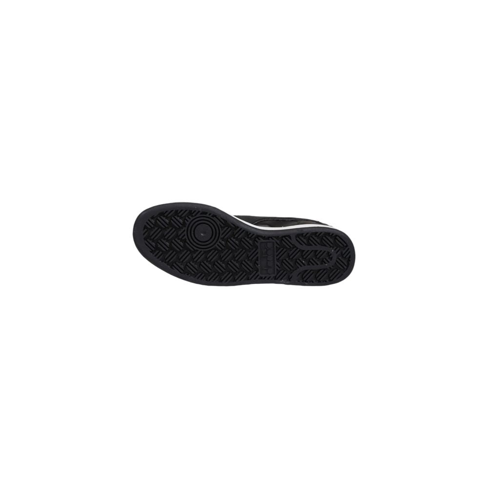 Schwarzer Ledersneaker