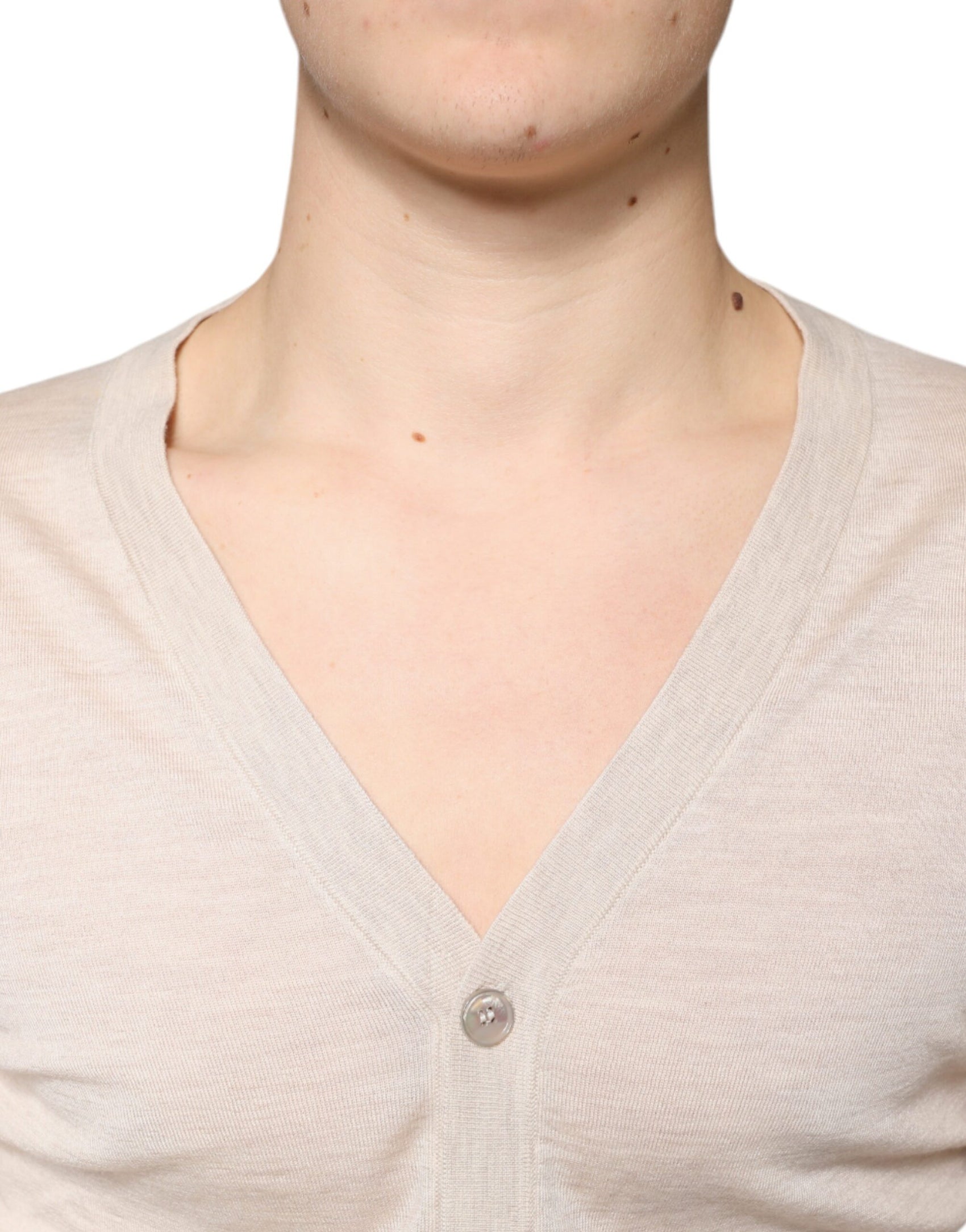 Beigefarbener Cardigan aus Kaschmir mit Knopfleiste