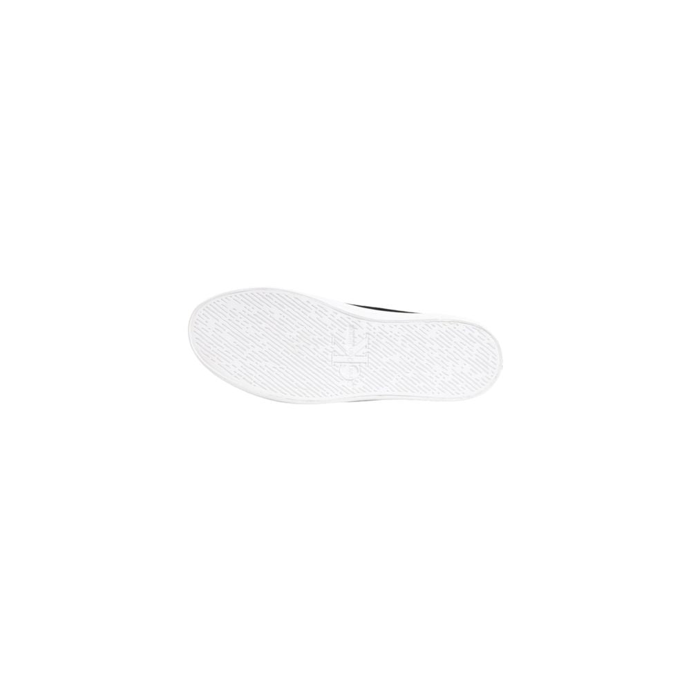 Sneaker in pelle scamosciata nera