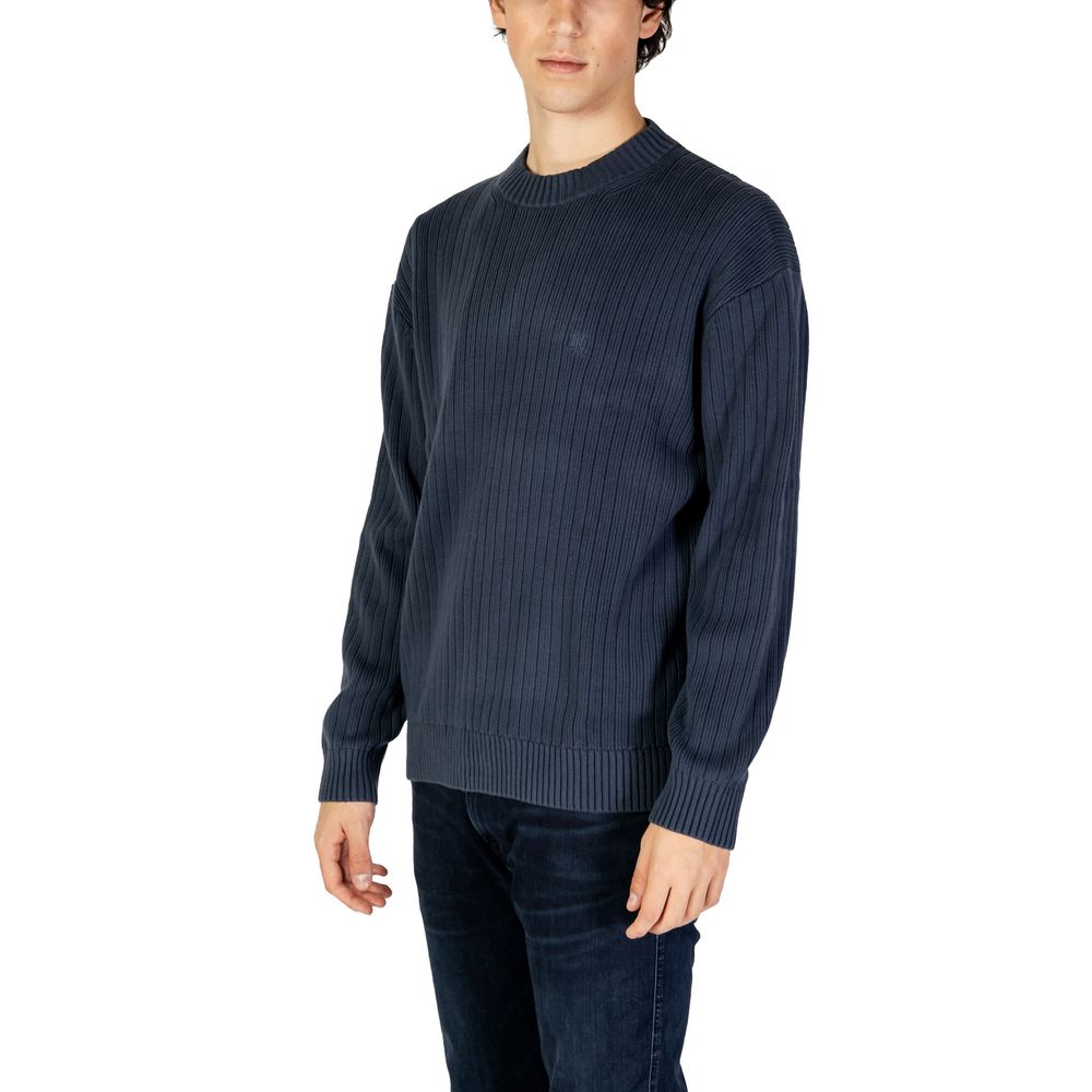 Blauer Baumwollpullover