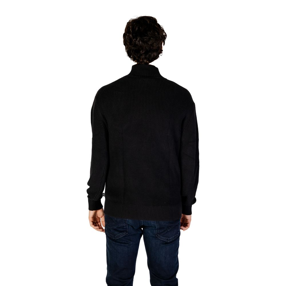 Schwarzer Baumwollpullover