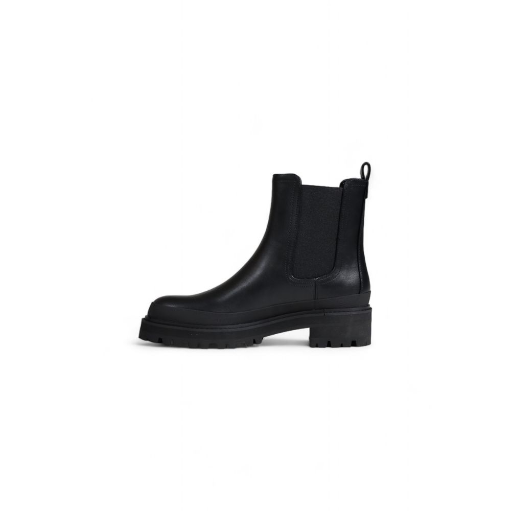 Schwarzer Polyethylenstiefel