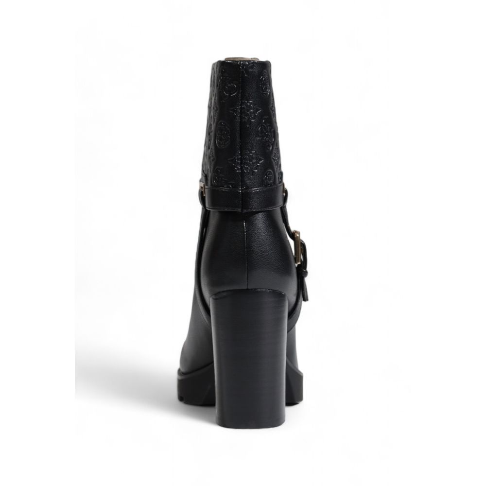 Schwarzer Polyethylenstiefel
