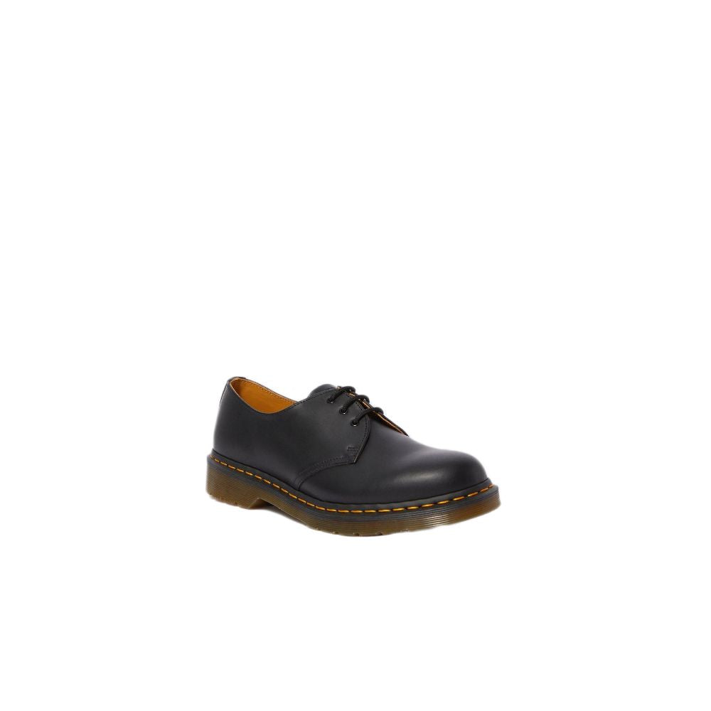 Schwarze flache Lederschuhe
