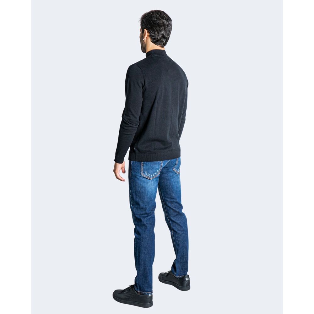 Schwarzes Baumwoll-T-Shirt