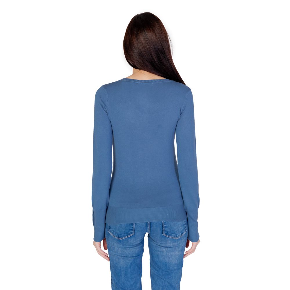 Blaue Baumwolloberteile und T-Shirts