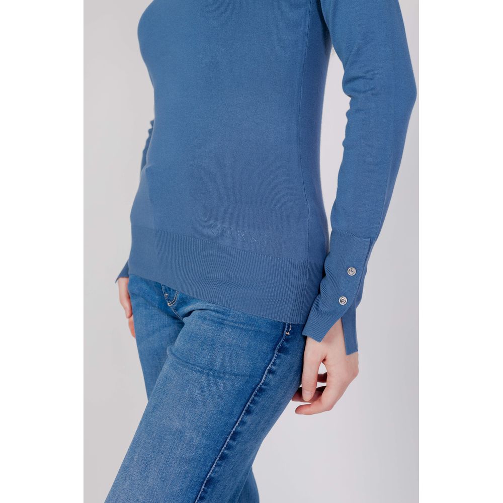Blaue Baumwolloberteile und T-Shirts