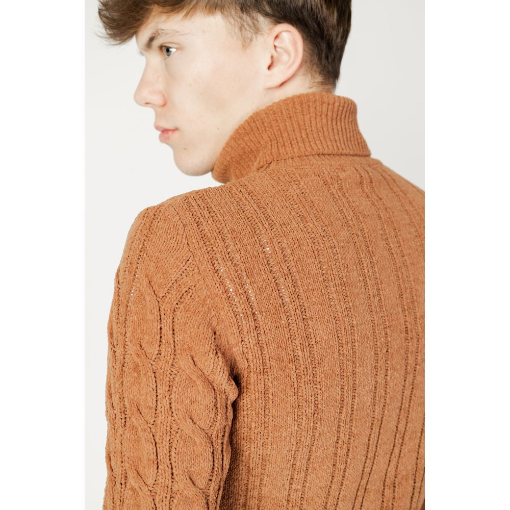 Maglione in materiale sintetico marrone