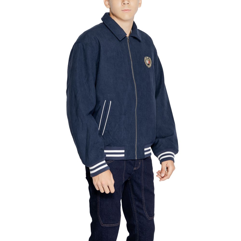 Blaue Jacke aus recyceltem Polyester