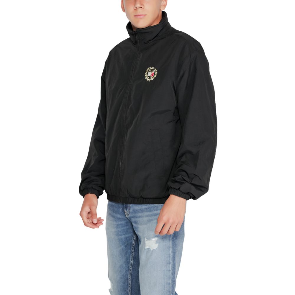 Schwarze Jacke aus recyceltem Polyester