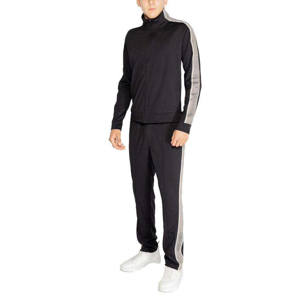 Schwarzer Polyester-Polyester-Pullover