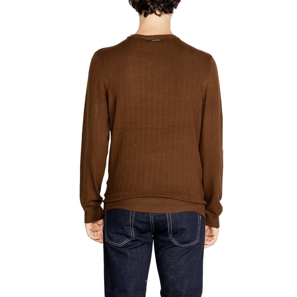 Brauner Viskosepullover
