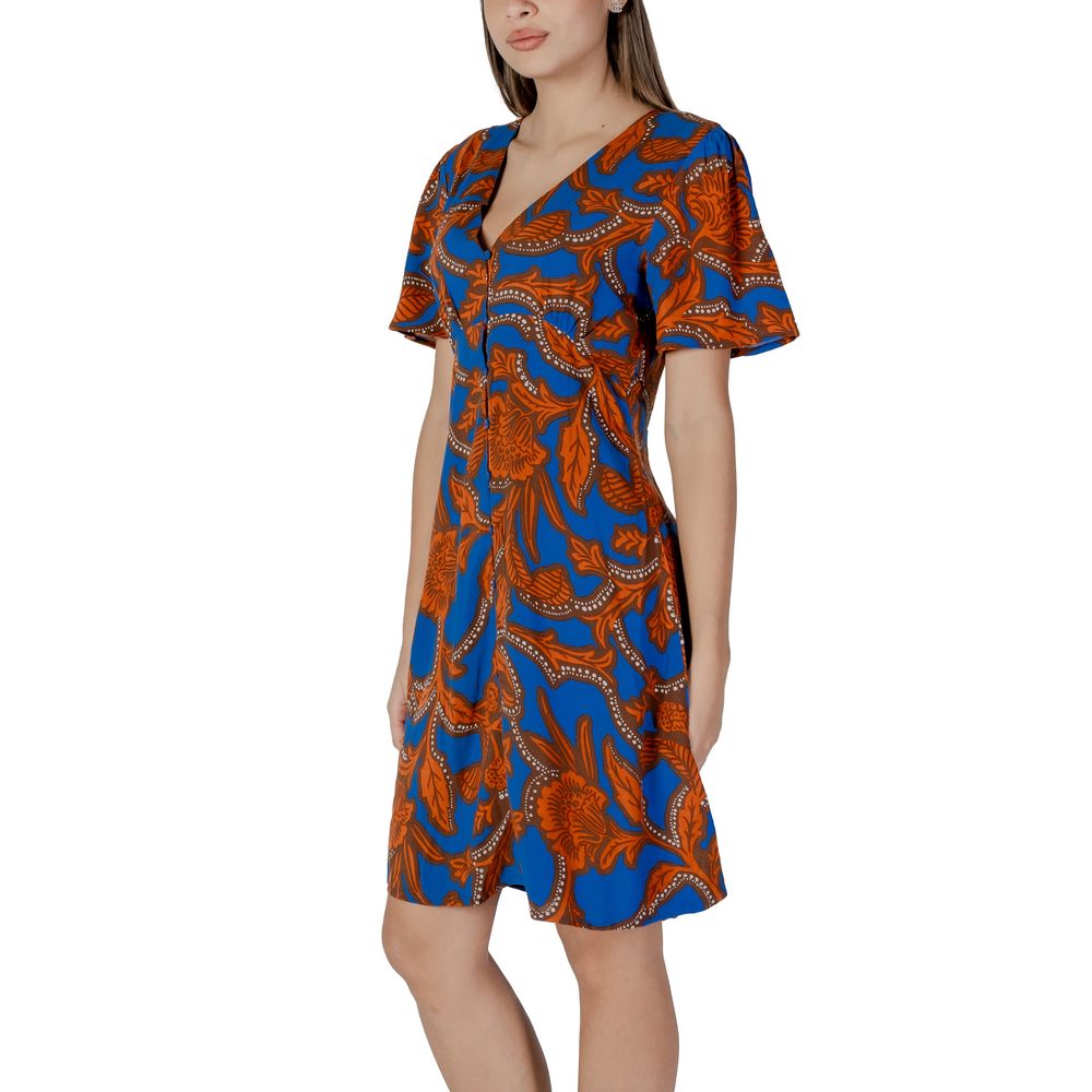 Blaues Viskosekleid