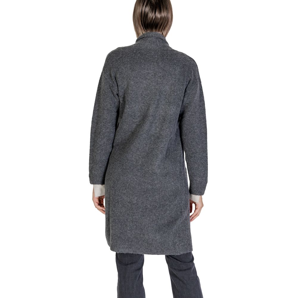 Graue Polyester-Strickjacke