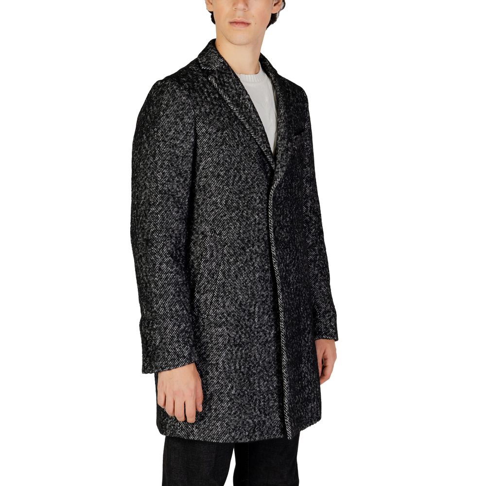 Schwarze Polyesterjacke