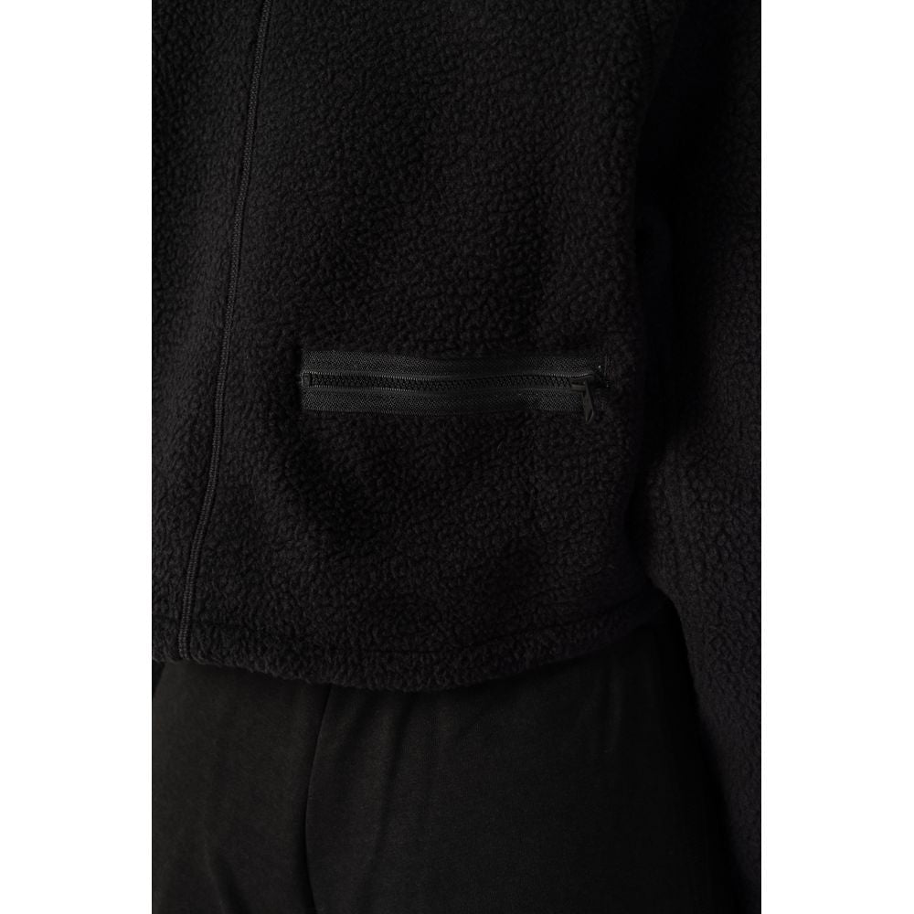 Schwarzer Polyesterpullover
