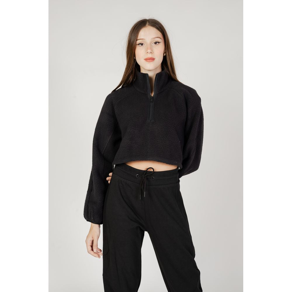 Schwarzer Polyesterpullover