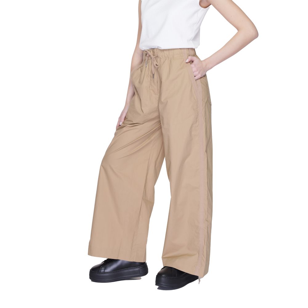 Beige Baumwolljeans und Hose