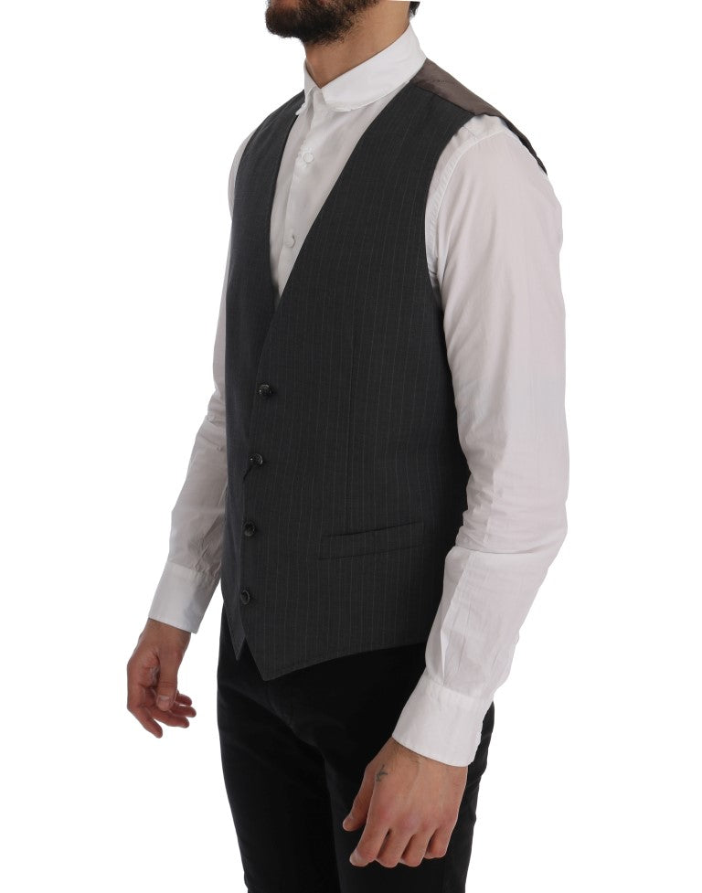 Elegante gilet grigio a righe