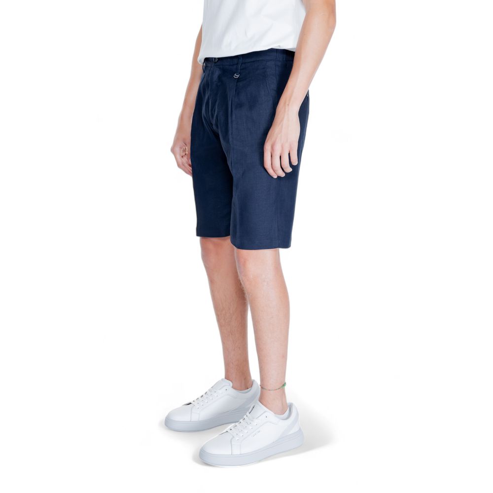 Blaue Leinenshorts