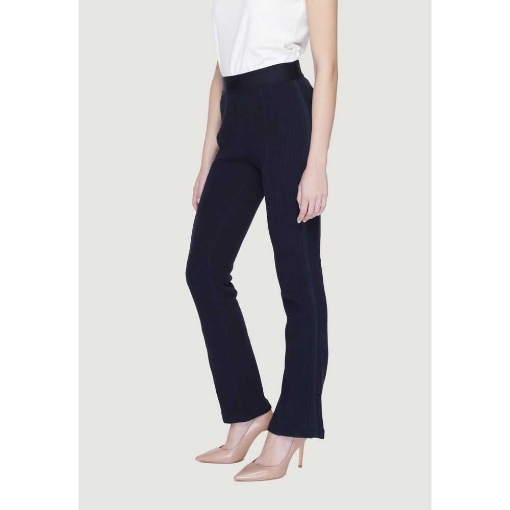Blaue Jeans und Hose aus Baumwolle