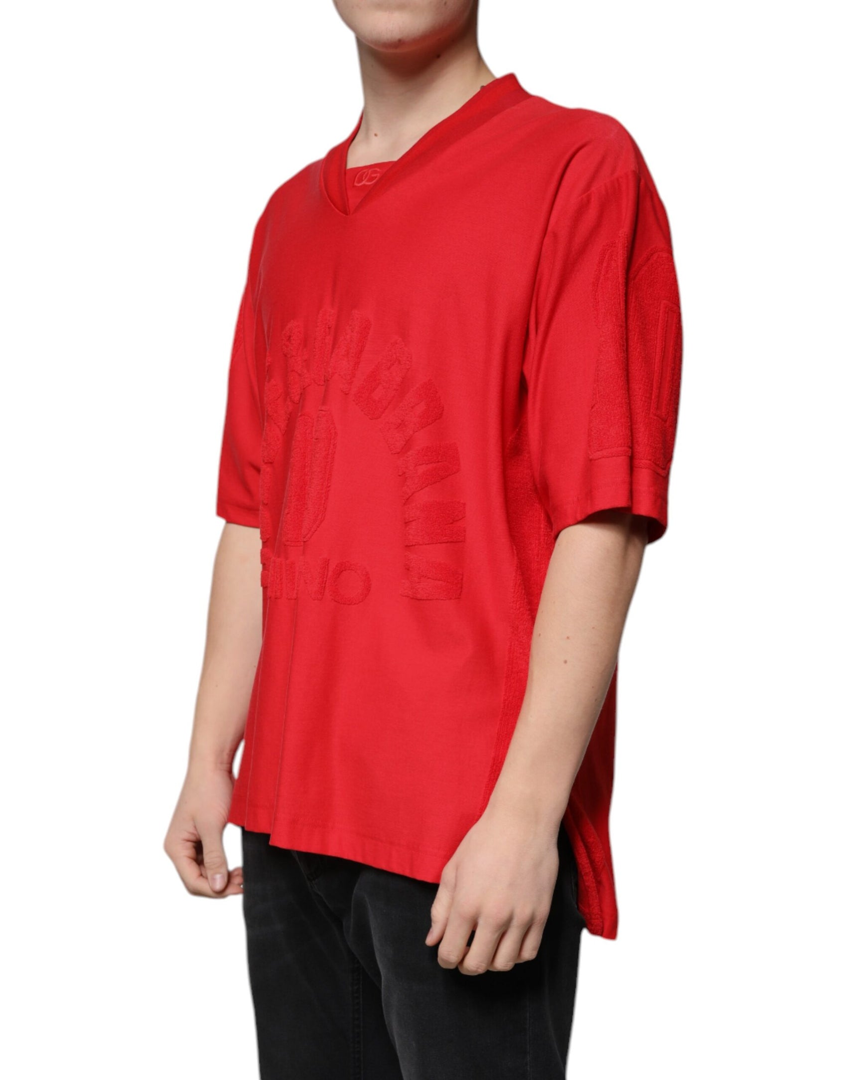 T-shirt rossa in cotone con scollo a V e maniche corte