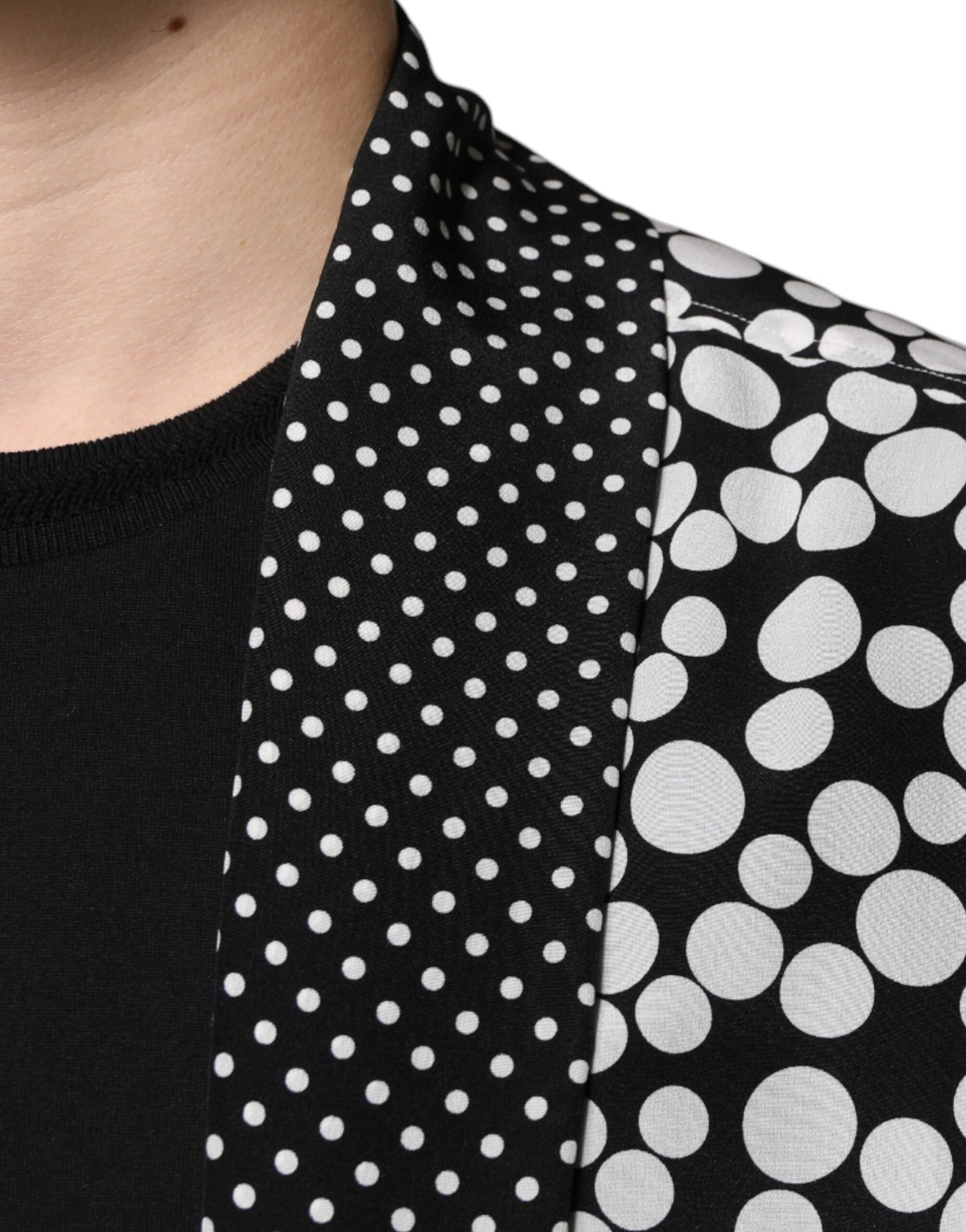 Schwarz-weißes Polka Dots Seidenhemd für Herren