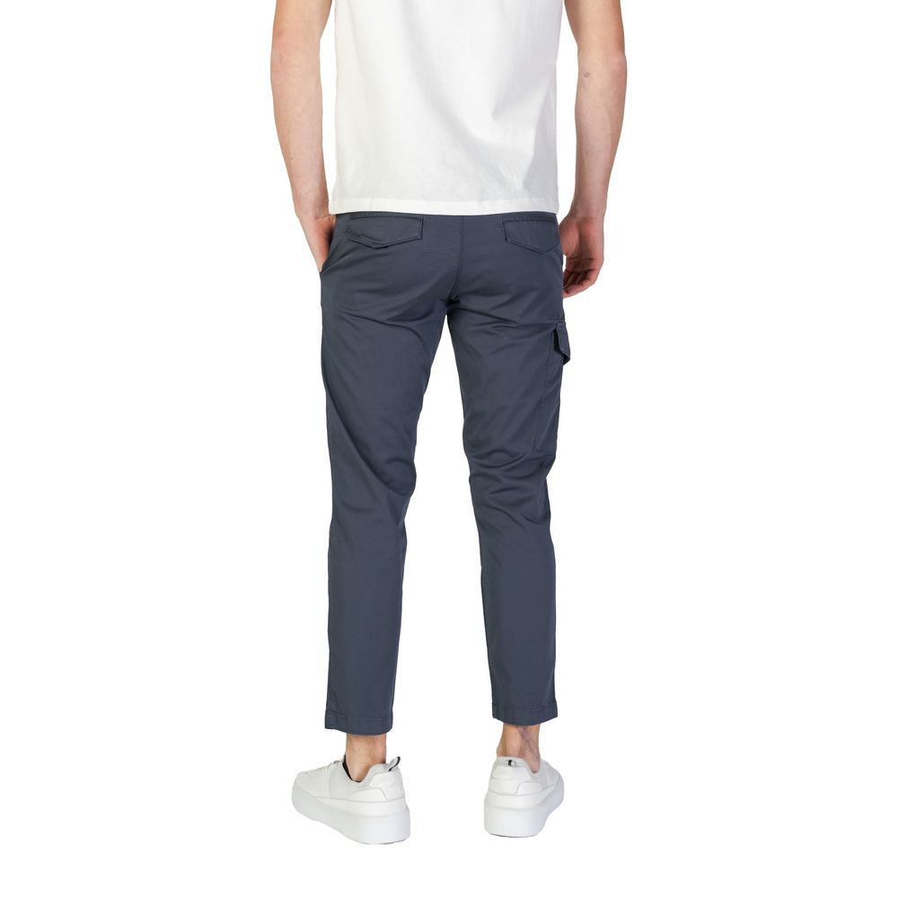 Blaue Jeans und Hose aus Baumwolle