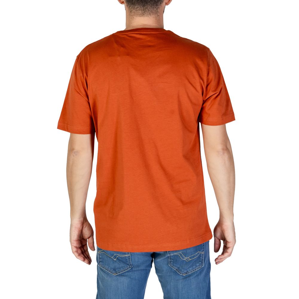 Rotes Baumwoll-T-Shirt
