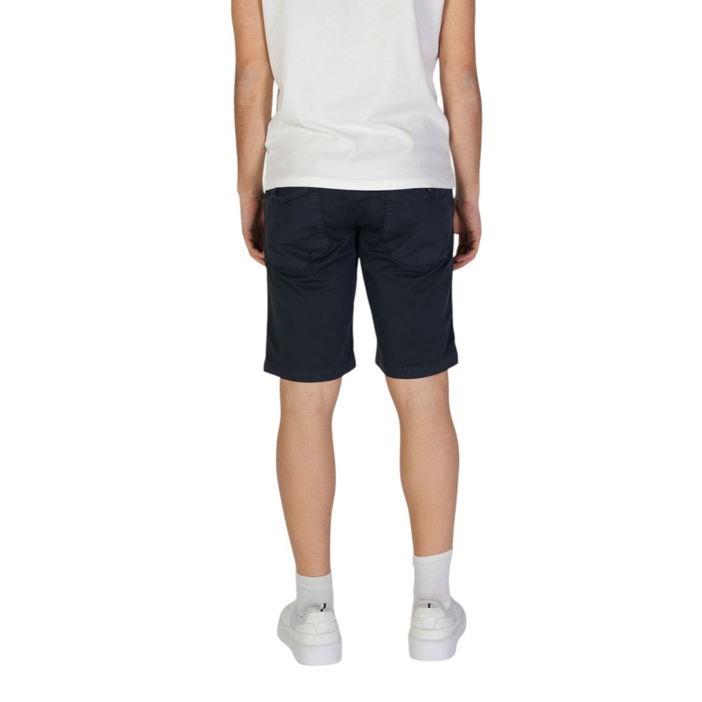 Blaue Baumwollshorts