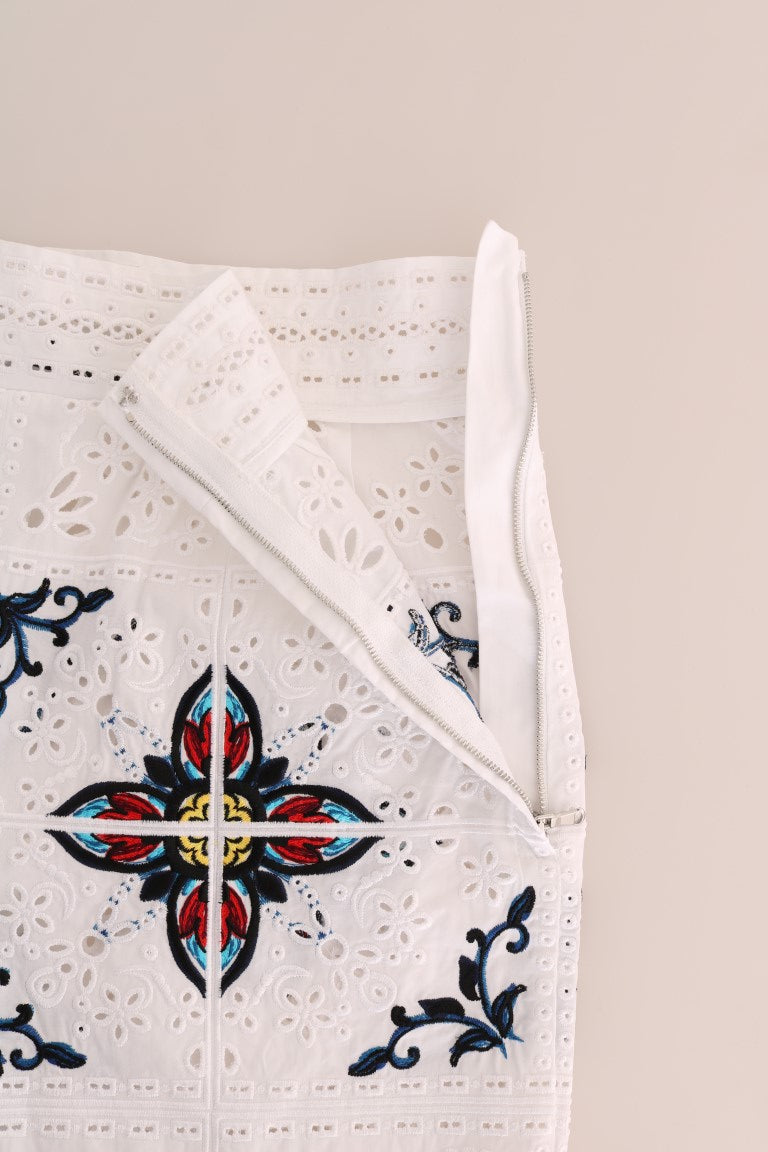 Capri Elegance mit Majolika-Stickerei