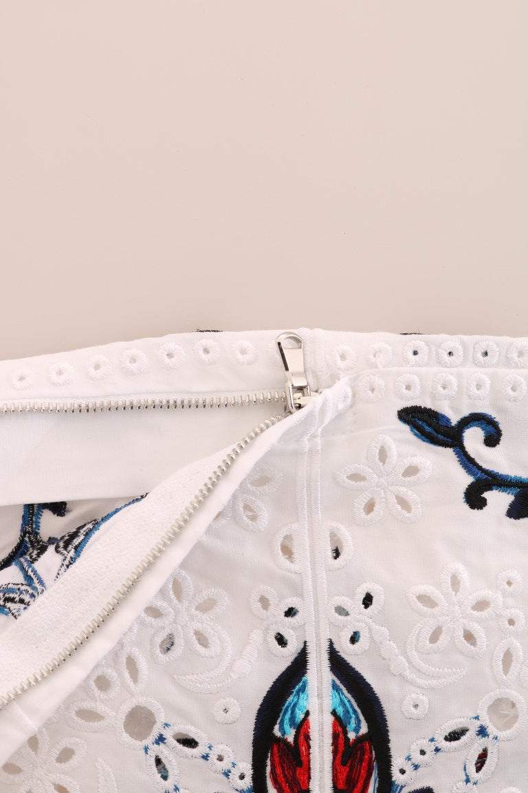 Capri Elegance mit Majolika-Stickerei