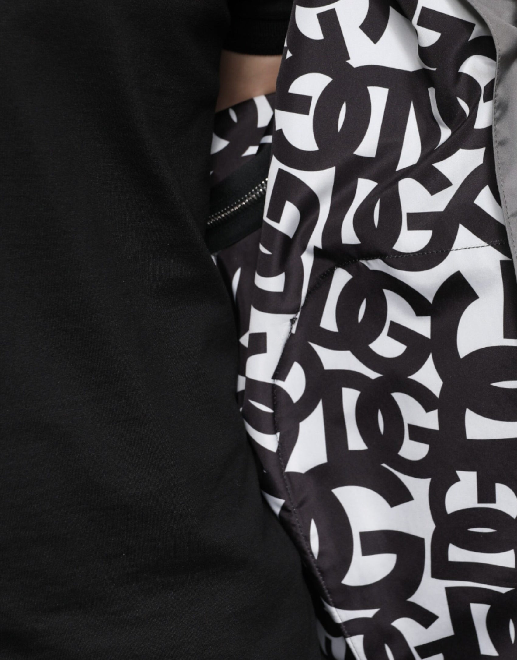 Graue Polyester-Kapuzenjacke für Herren mit durchgehendem Reißverschluss