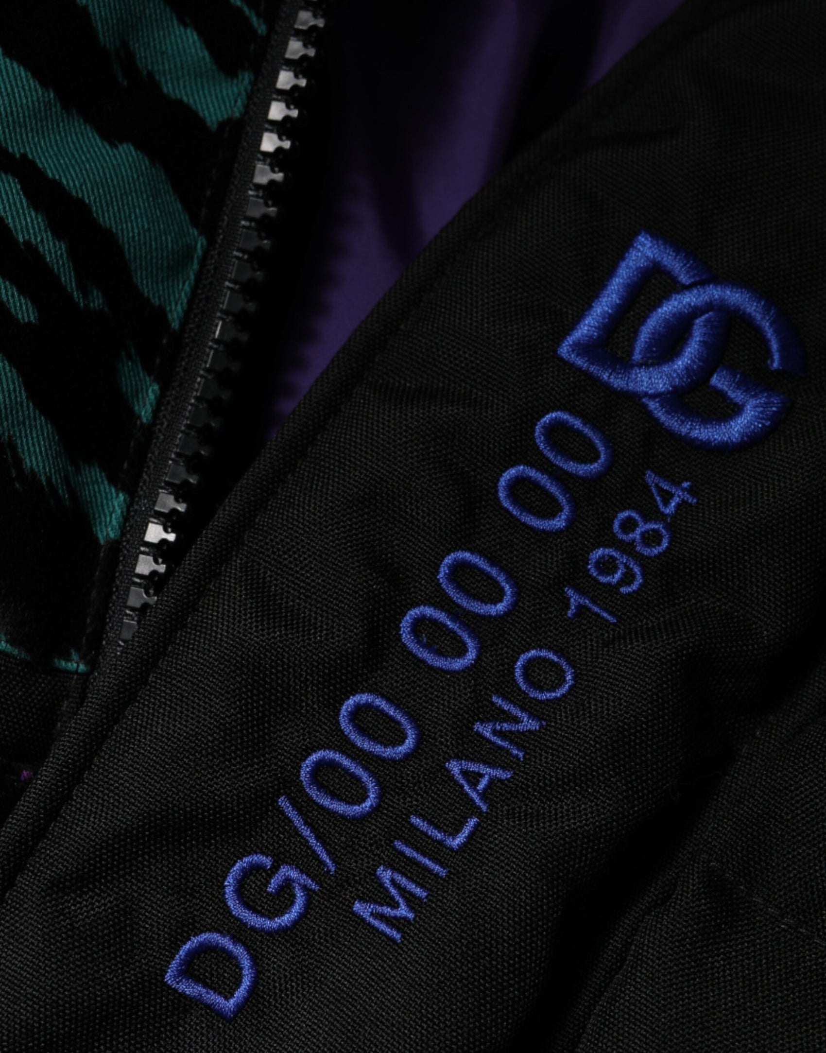 Schwarze Pufferjacke aus Nylon für Herren mit durchgehendem Reißverschluss