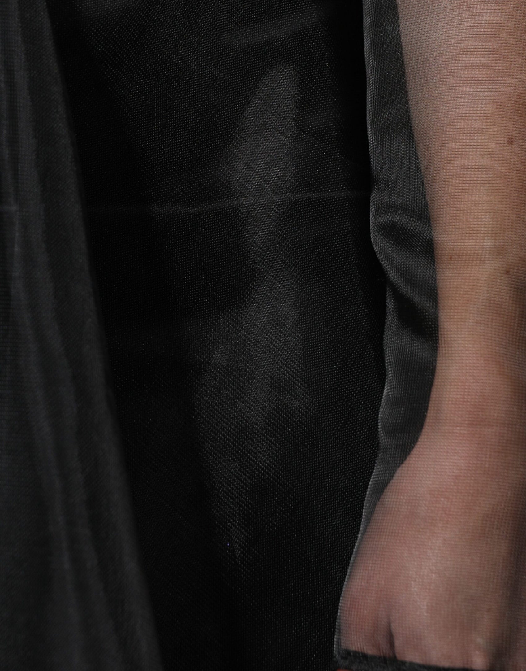 Abito da cocktail midi a trapezio in tulle nero