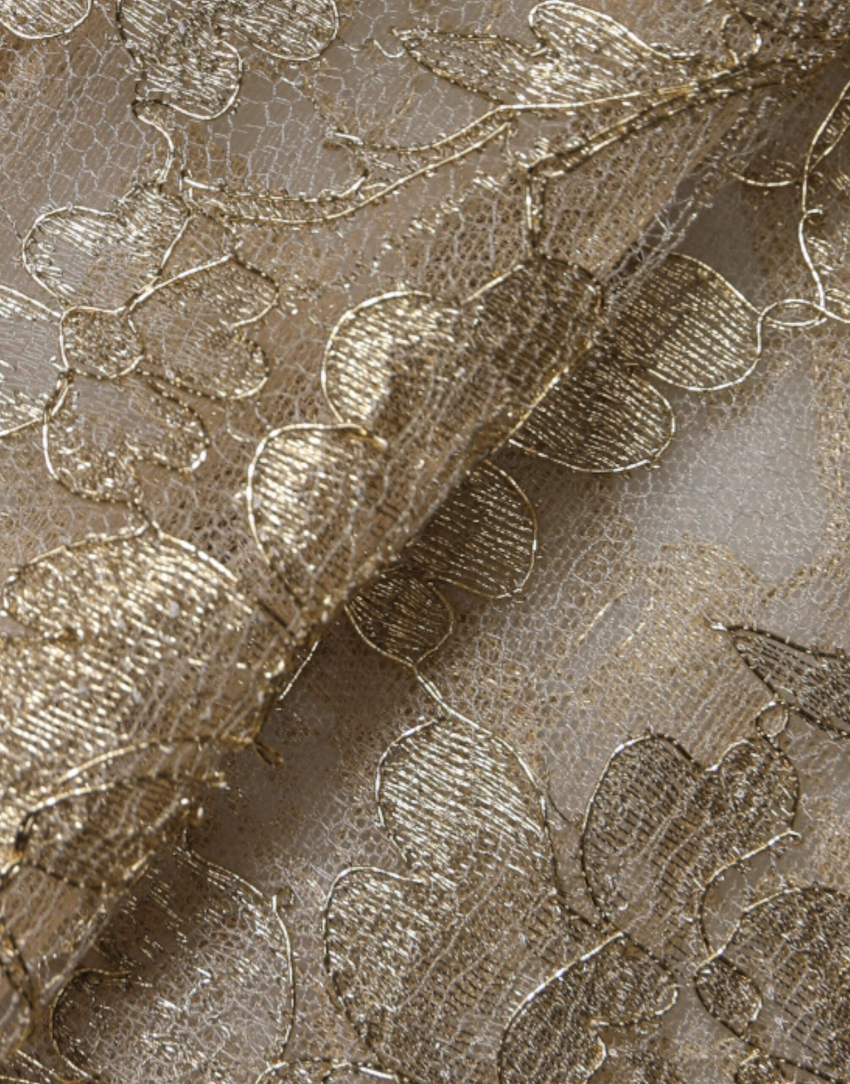 Goldfarbenes A-Linien-Etui-Minikleid mit floraler Spitze
