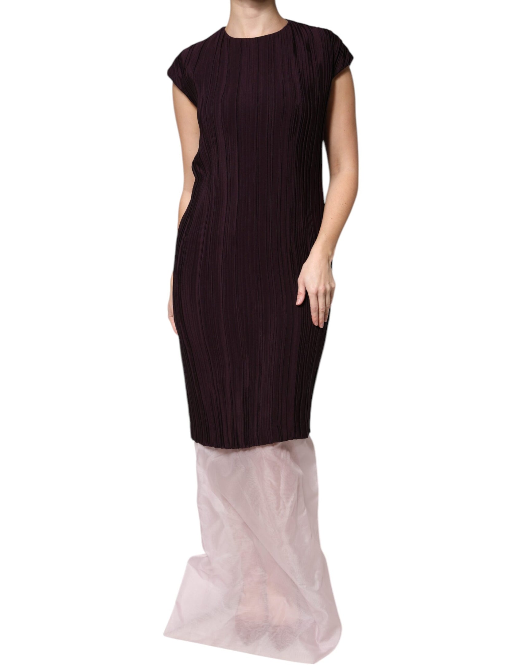 Braunes Maxikleid aus Seide mit kurzen Ärmeln