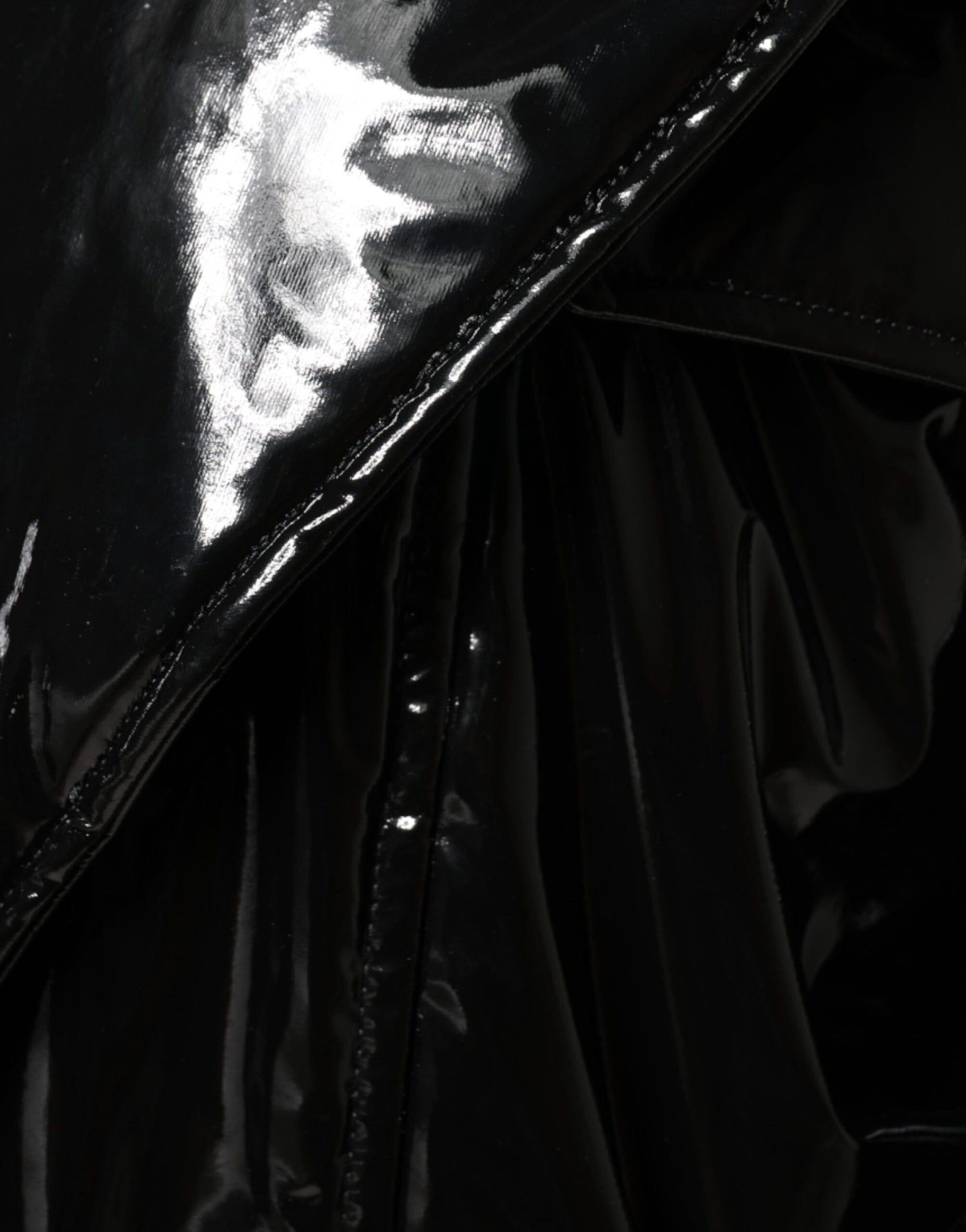 Schwarze Blousonjacke aus Polyester mit Knopfleiste
