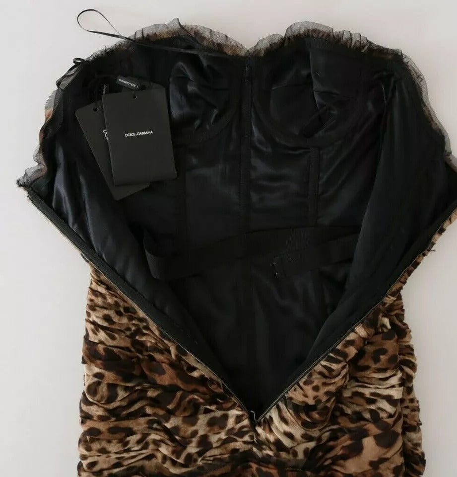 Abito lungo in chiffon di seta leopardato marrone con arricciature a sirena