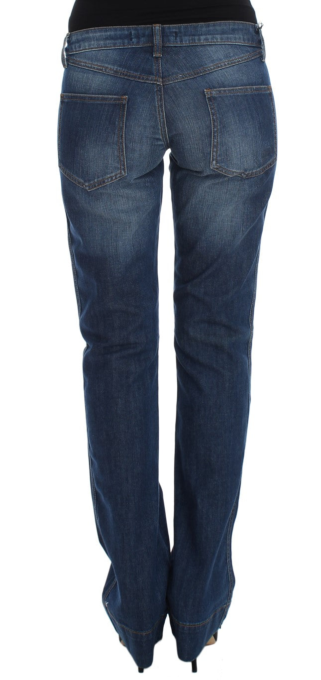 Schicker Bootcut-Jeansstoff in blauer Waschung