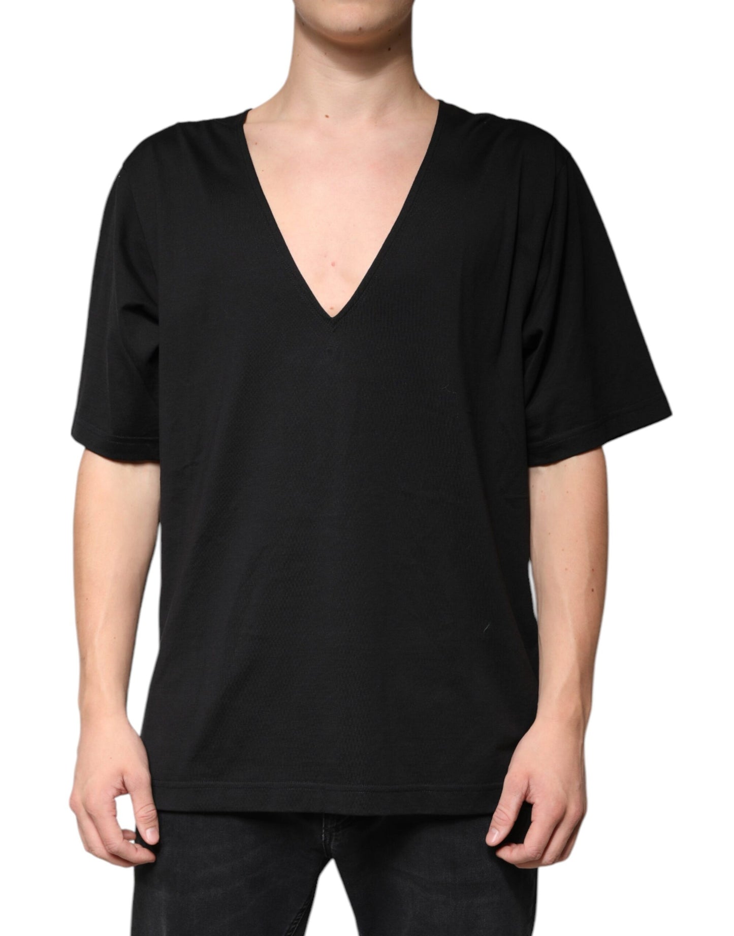 Schwarzes T-Shirt aus Baumwolle mit V-Ausschnitt und kurzen Ärmeln