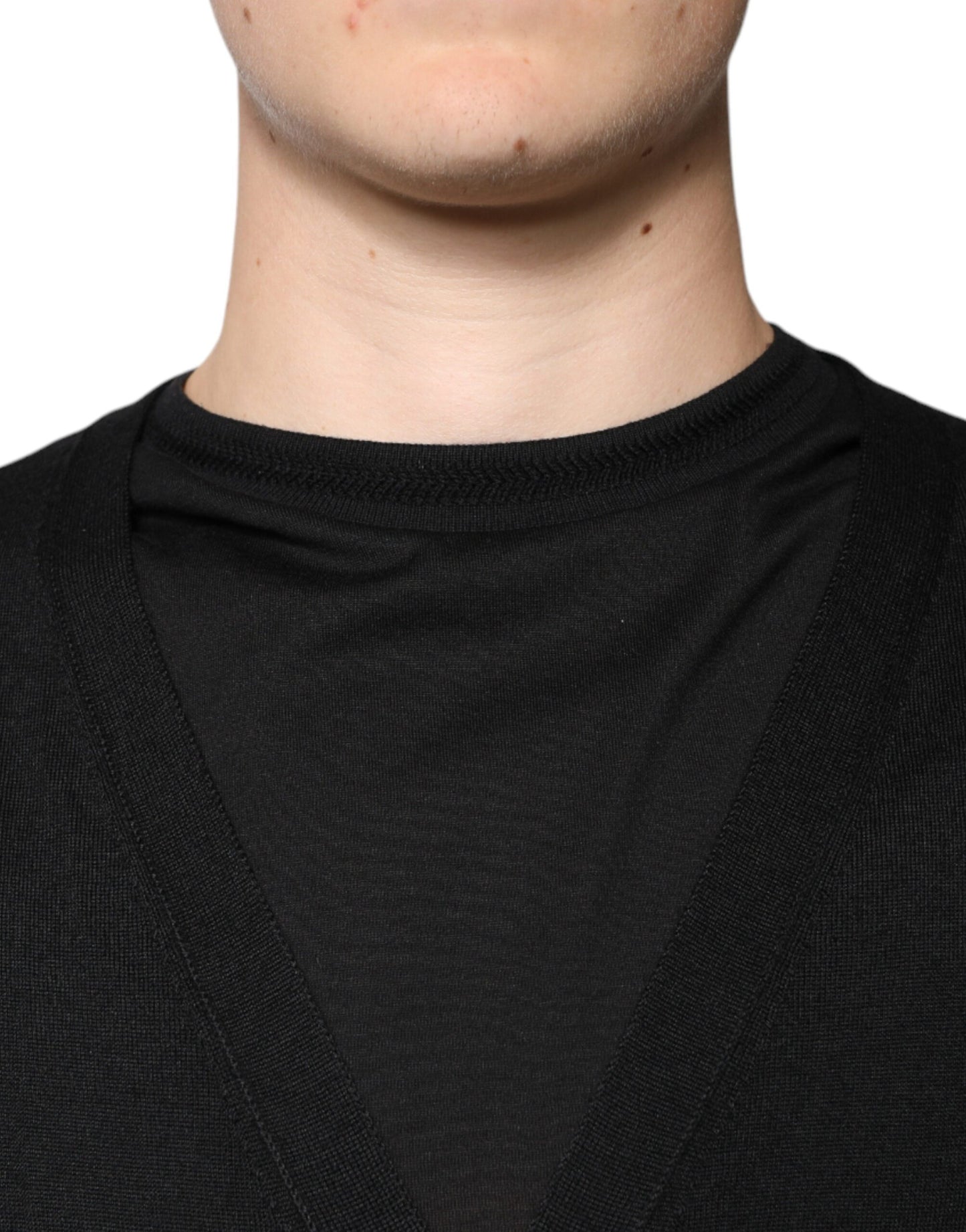 Schwarzer Kaschmir-Cardigan mit Knopfleiste