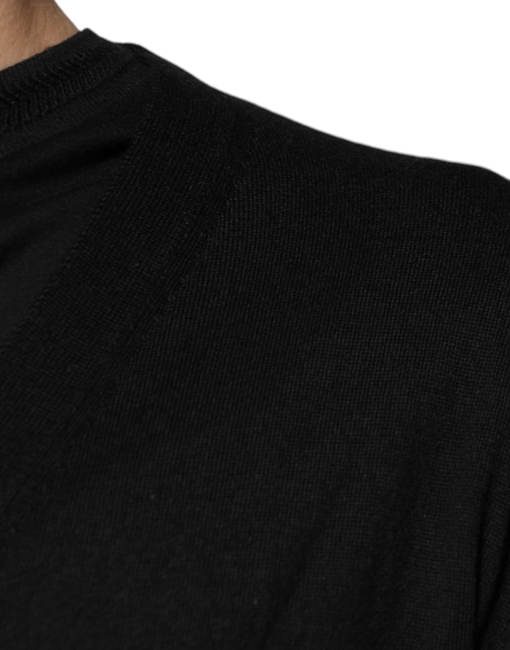 Schwarzer Kaschmir-Cardigan mit Knopfleiste