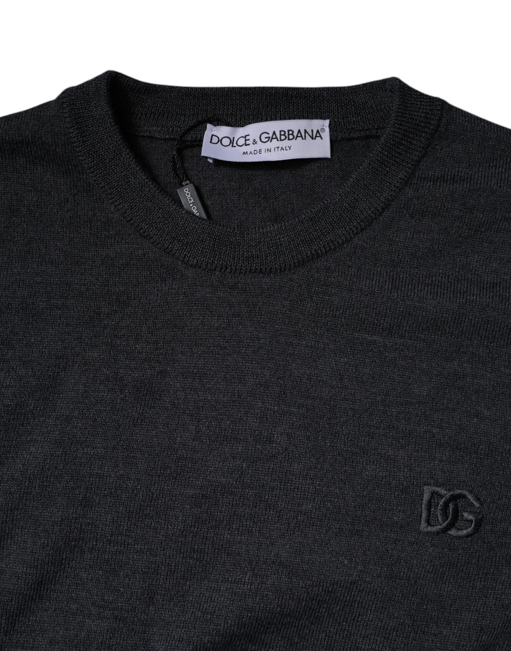 Dunkelgrauer Pullover mit Rundhalsausschnitt und DG-Logo