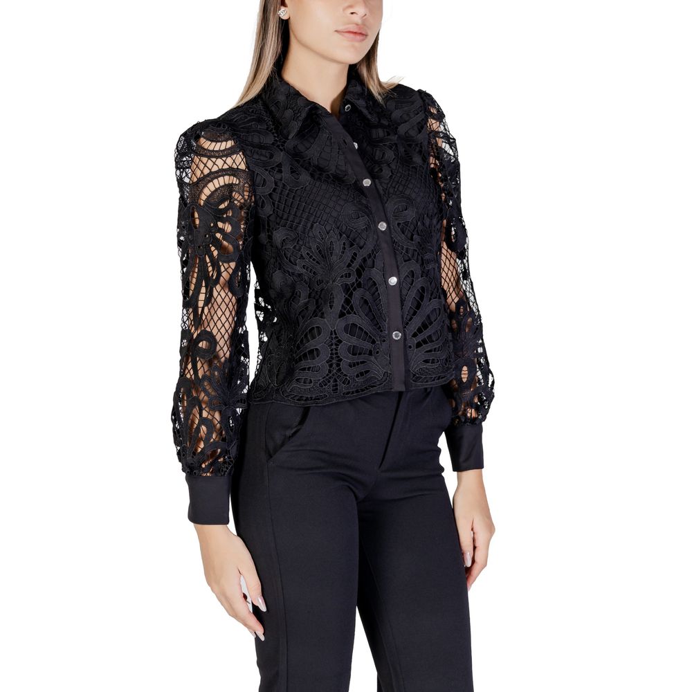 Schwarzer Polyesterpullover