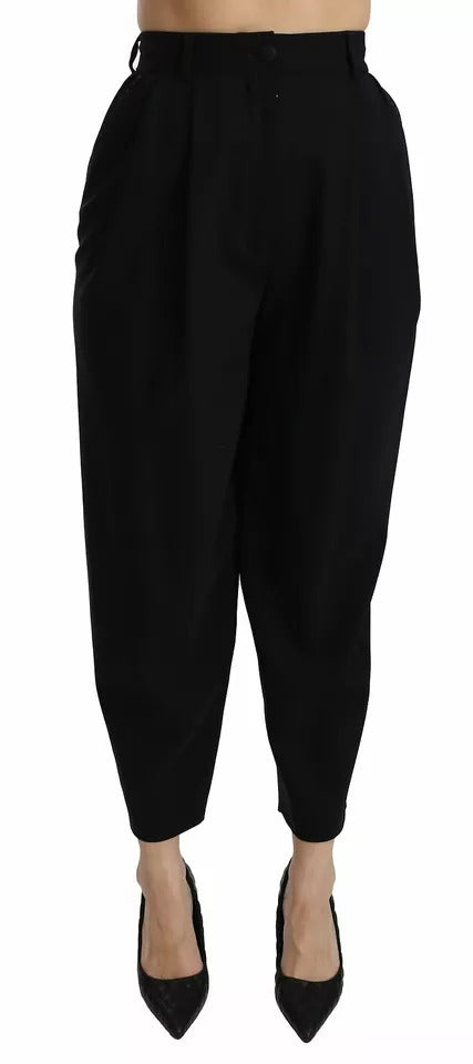 Schwarze, verkürzte Hose aus Wolle mit hoher Taille und Bundfalten vorne